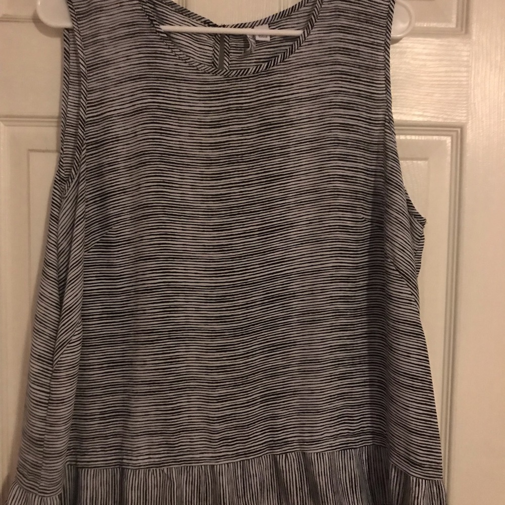 Elle brand Black and white peplum top